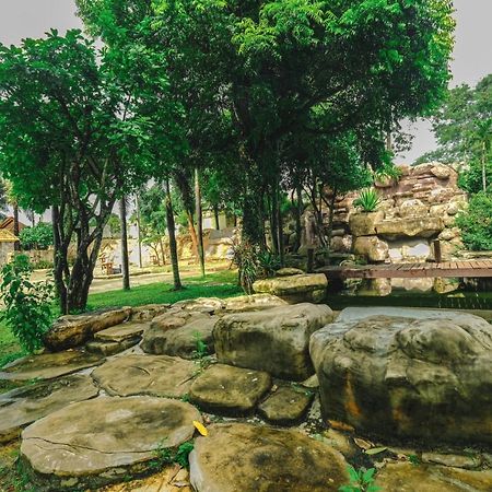 Spm Residence Resort & Spa Si Racha Esterno foto
