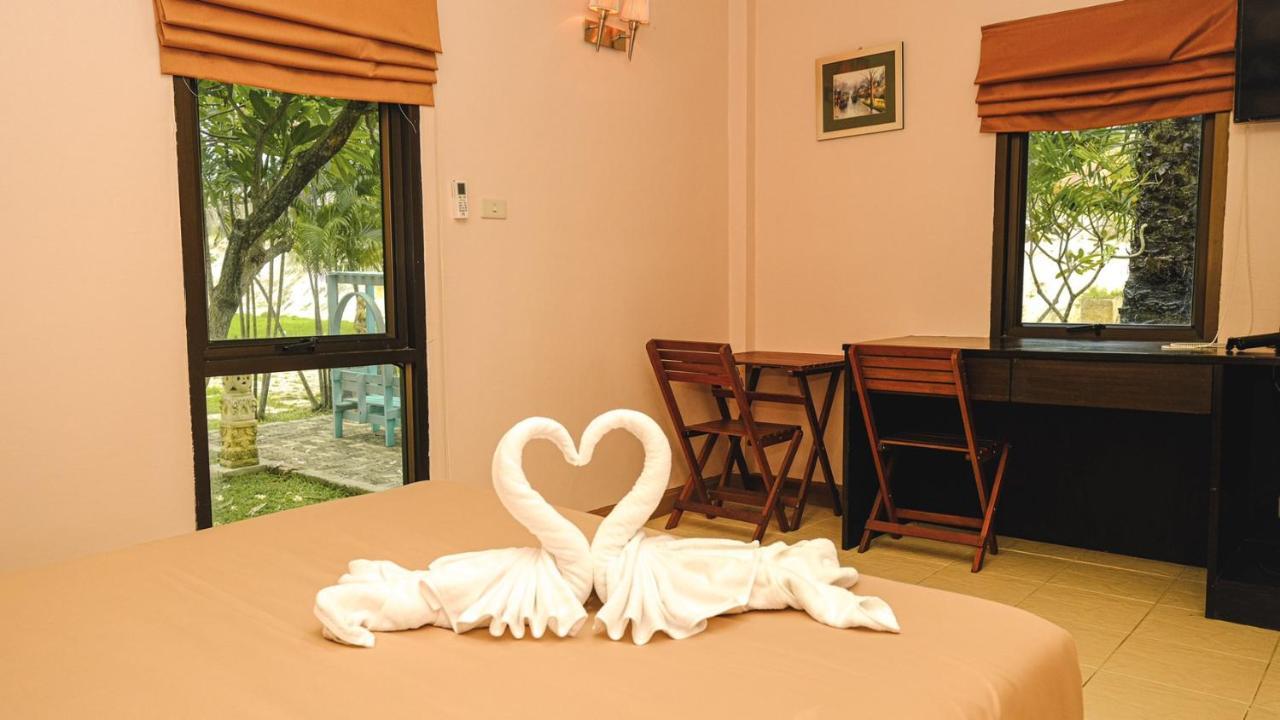 Spm Residence Resort & Spa Si Racha Esterno foto