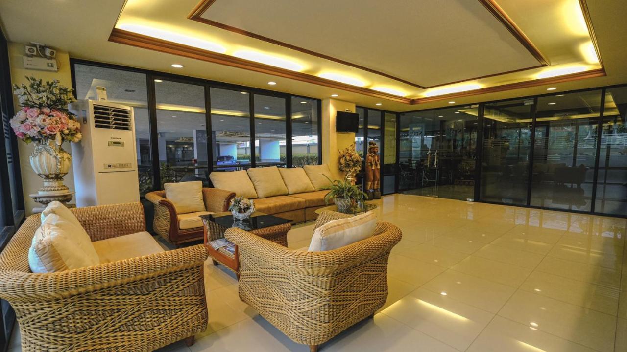 Spm Residence Resort & Spa Si Racha Esterno foto