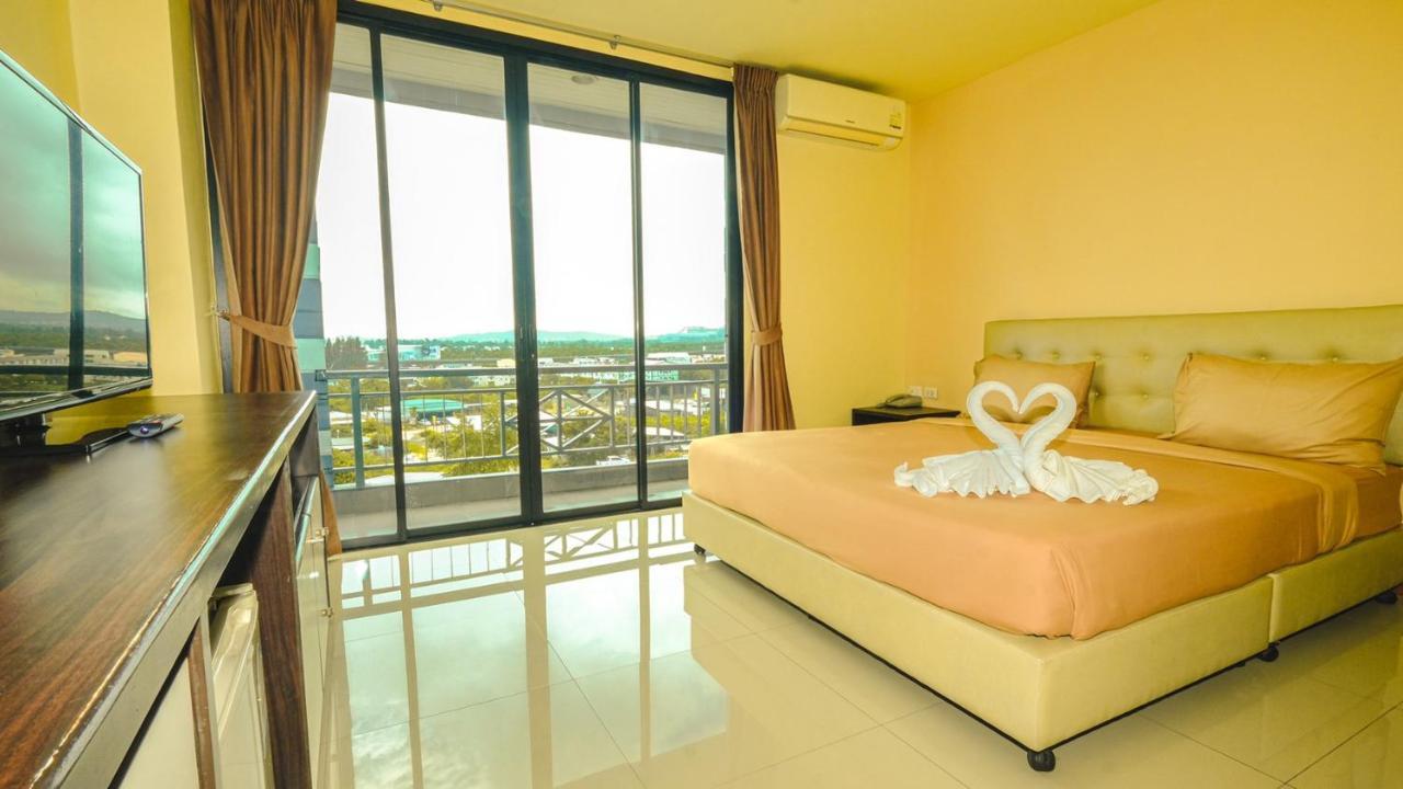 Spm Residence Resort & Spa Si Racha Esterno foto