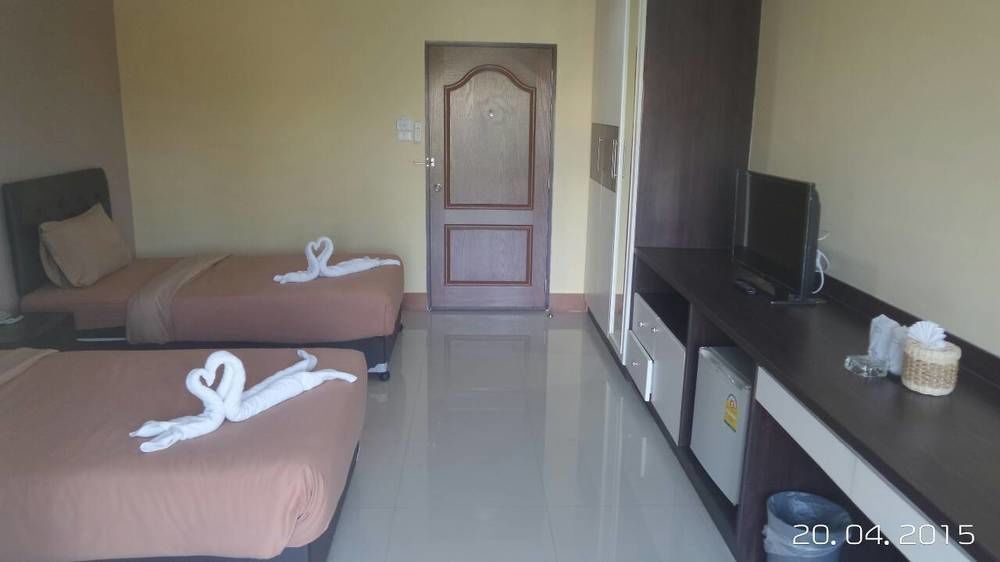 Spm Residence Resort & Spa Si Racha Esterno foto
