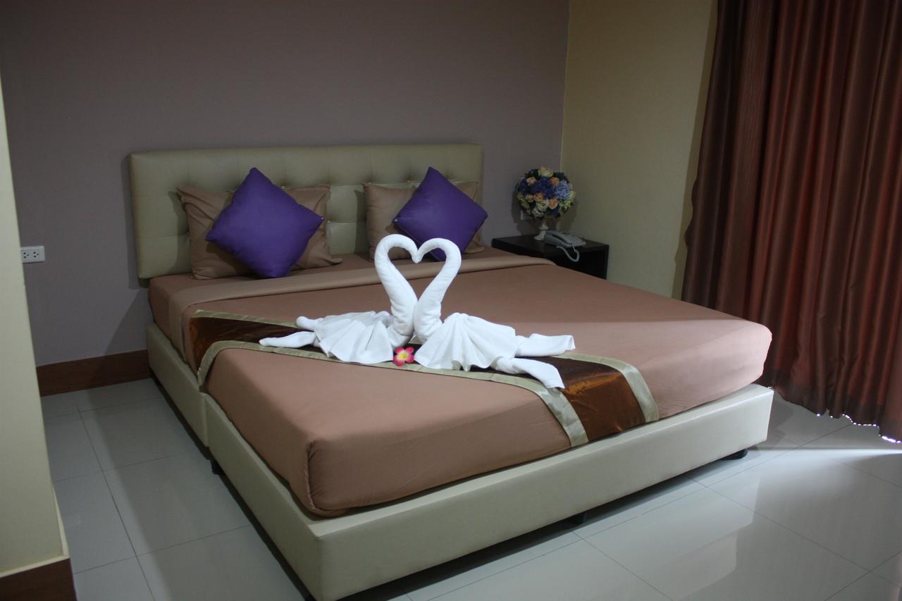 Spm Residence Resort & Spa Si Racha Esterno foto