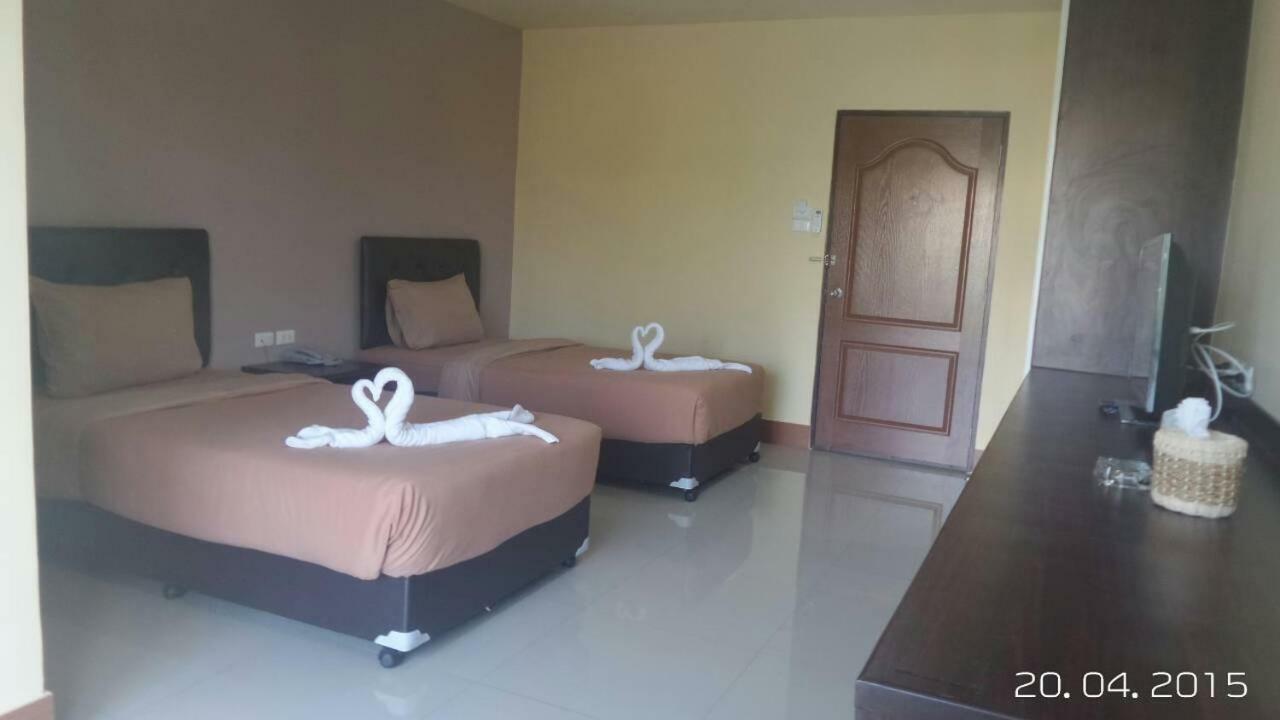 Spm Residence Resort & Spa Si Racha Esterno foto