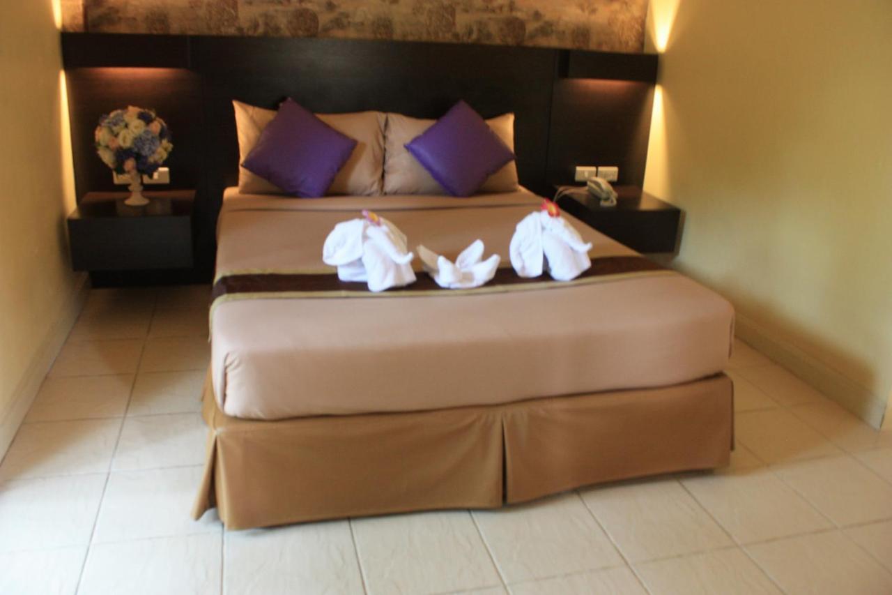 Spm Residence Resort & Spa Si Racha Esterno foto