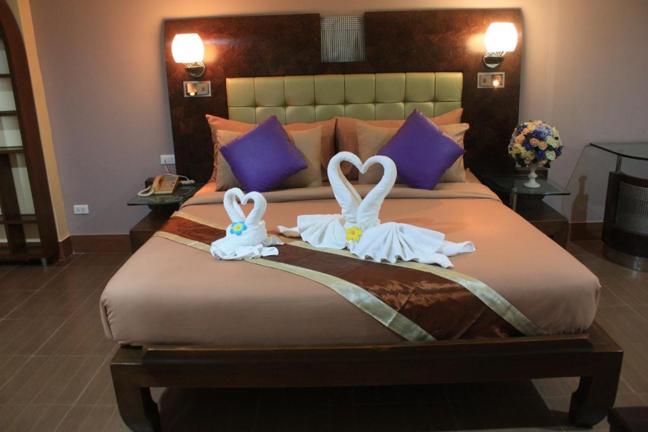 Spm Residence Resort & Spa Si Racha Esterno foto